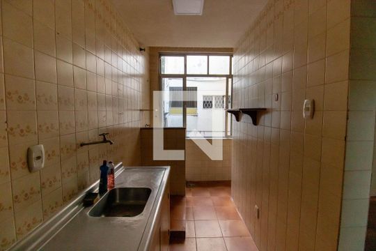 Cozinha e Área de Serviço de casa à venda com 2 quartos, 100m² em Santa Rosa, Niterói