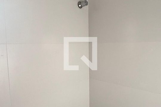 Banheiro Social de apartamento à venda com 2 quartos, 58m² em Vila Amabile Pezzolo, Santo André