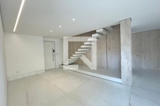 Sala de apartamento à venda com 3 quartos, 220m² em Funcionários, Belo Horizonte