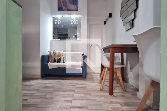 Sala de apartamento à venda com 1 quarto, 28m² em Botafogo, Rio de Janeiro
