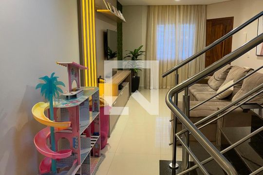 Sala de casa à venda com 3 quartos, 192m² em Vila Isolina Mazzei, São Paulo