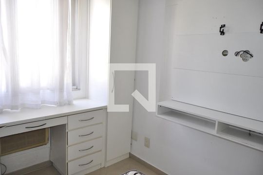 Quarto de apartamento para alugar com 2 quartos, 85m² em Todos Os Santos, Rio de Janeiro