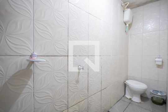 Banheiro da Suíte de casa à venda com 1 quarto, 100m² em Veloso, Osasco