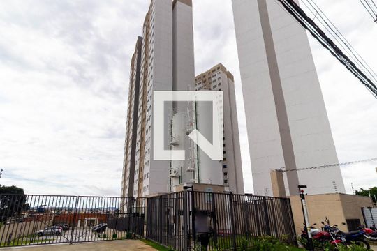 Fachada e portaria de apartamento à venda com 2 quartos, 36m² em Fazenda da Juta, São Paulo