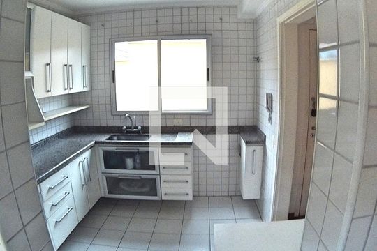Cozinha de casa de condomínio à venda com 2 quartos, 109m² em Vila Anglo Brasileira, São Paulo