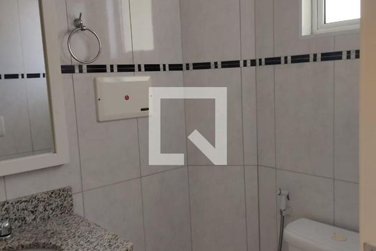 Banheiro de casa à venda com 3 quartos, 250m² em Vila Santa Teresa, Santo André