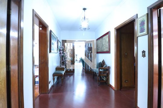 Corredor de casa à venda com 4 quartos, 1500m² em Lapa, São Paulo