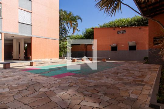 Área comum de apartamento para alugar com 2 quartos, 52m² em Taboão, Diadema