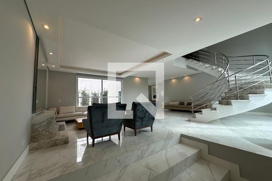 Sala de casa para alugar com 4 quartos, 412m² em Alphaville Residencial Um, Barueri