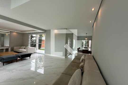 Sala de casa para alugar com 4 quartos, 412m² em Alphaville Residencial Um, Barueri