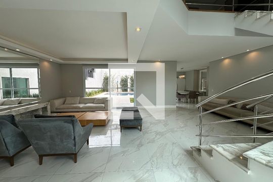 Sala de casa para alugar com 4 quartos, 412m² em Alphaville Residencial Um, Barueri
