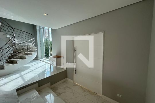 Sala de casa para alugar com 4 quartos, 412m² em Alphaville Residencial Um, Barueri
