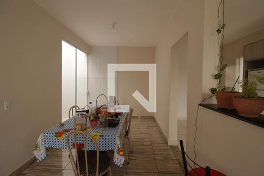 Sala de casa à venda com 4 quartos, 293m² em Parque Cidade Jardim, Jundiaí