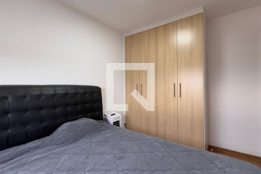 Quarto 1 de apartamento à venda com 2 quartos, 44m² em Vila Barros, Guarulhos