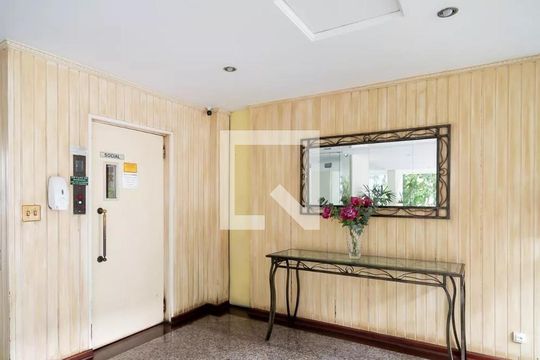 Hall Social de apartamento à venda com 3 quartos, 110m² em Itaim Bibi, São Paulo