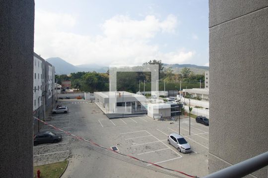 Apartamento para alugar com 2 quartos, 45m² em Guaratiba, Rio de Janeiro