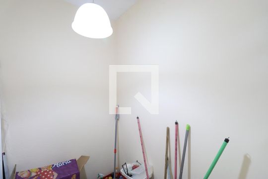 Banheiro e Quarto de serviço de apartamento para alugar com 3 quartos, 108m² em Bom Retiro, São Paulo