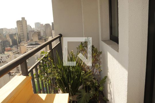 Sacada de kitnet/studio para alugar com 1 quarto, 26m² em Vila Buarque, São Paulo