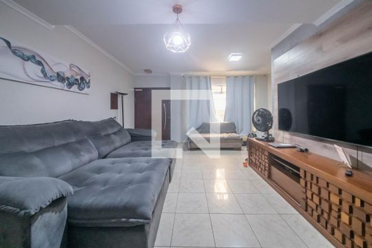 Sala de casa à venda com 3 quartos, 190m² em Jabaquara, São Paulo