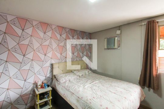 Quarto 1 de casa para alugar com 4 quartos, 120m² em Guajuviras, Canoas
