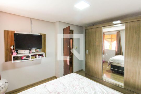 Quarto 1 de casa para alugar com 4 quartos, 120m² em Guajuviras, Canoas