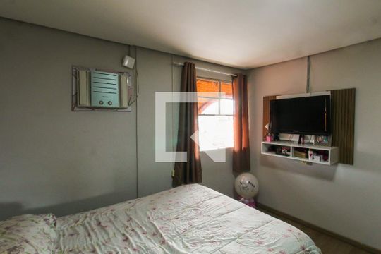 Quarto 1 de casa para alugar com 4 quartos, 120m² em Guajuviras, Canoas