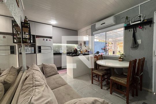 Sala de casa à venda com 2 quartos, 44m² em Campina, São Leopoldo