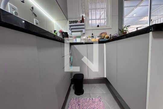 Cozinha de casa à venda com 2 quartos, 44m² em Campina, São Leopoldo
