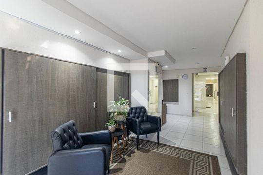 Hall de Entrada de apartamento para alugar com 2 quartos, 50m² em Novo Mundo, Curitiba