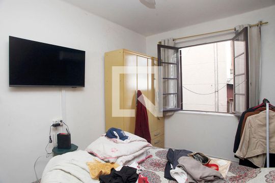 Quarto 1 de apartamento à venda com 2 quartos, 63m² em Floresta, Porto Alegre