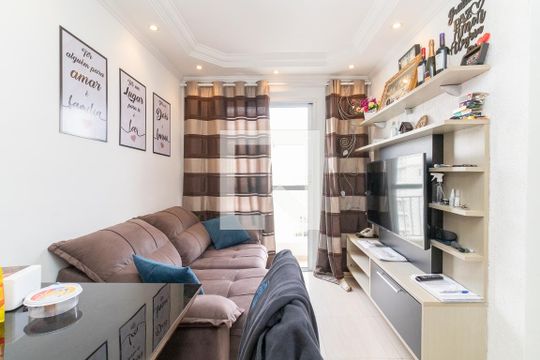 Sala de apartamento para alugar com 2 quartos, 47m² em Jardim Cotinha, São Paulo