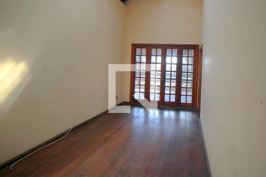 Sala de TV de casa à venda com 6 quartos, 793m² em Santa Lúcia, Belo Horizonte