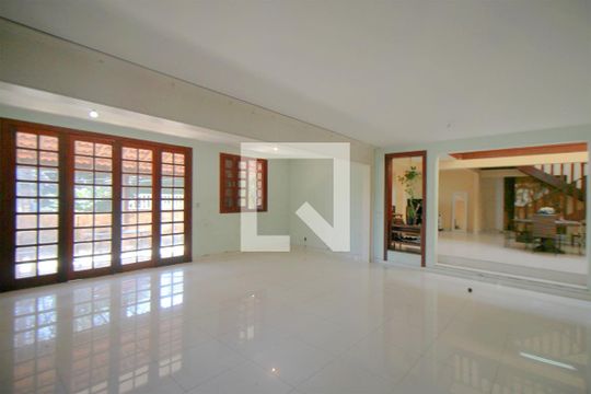 Sala de casa à venda com 6 quartos, 793m² em Santa Lúcia, Belo Horizonte