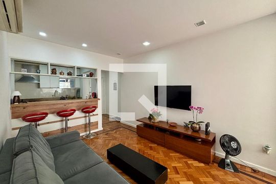 Sala de apartamento para alugar com 2 quartos, 66m² em Leblon, Rio de Janeiro