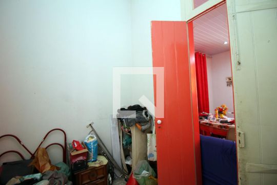 Quarto 2 de casa à venda com 3 quartos, 190m² em Olaria, Rio de Janeiro