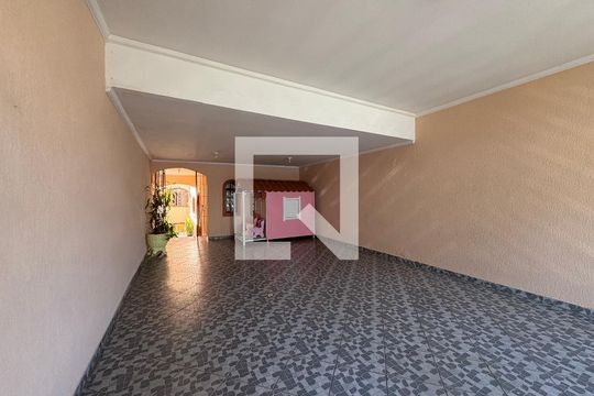 Garagem de casa à venda com 4 quartos, 162m² em Parque Oratório, Santo André