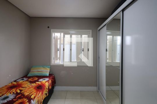 Quarto 2 de casa à venda com 2 quartos, 67m² em Rio Branco, Canoas