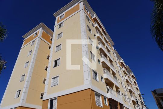 Fachada do Prédio de apartamento para alugar com 3 quartos, 82m² em Vila Omar, Americana