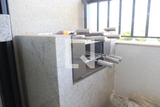 Varanda da Sala e Cozinha de apartamento para alugar com 3 quartos, 74m² em Setor Aeroporto, Goiânia
