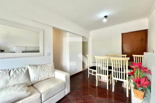 Sala de apartamento para alugar com 2 quartos, 65m² em Vila Campestre, São Paulo
