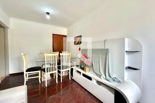 Sala de apartamento para alugar com 2 quartos, 65m² em Vila Campestre, São Paulo