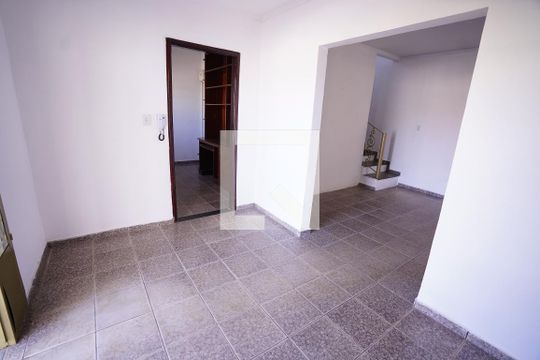 Sala de casa para alugar com 5 quartos, 360m² em Jardim Europa, Goiânia