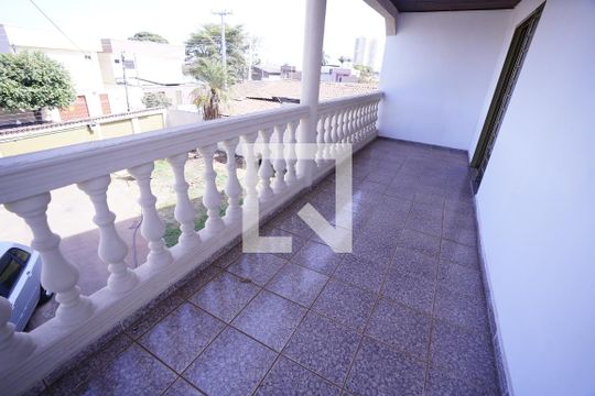 Área Externa de casa para alugar com 5 quartos, 360m² em Jardim Europa, Goiânia