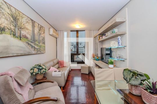 Sala de apartamento para alugar com 2 quartos, 141m² em Auxiliadora, Porto Alegre