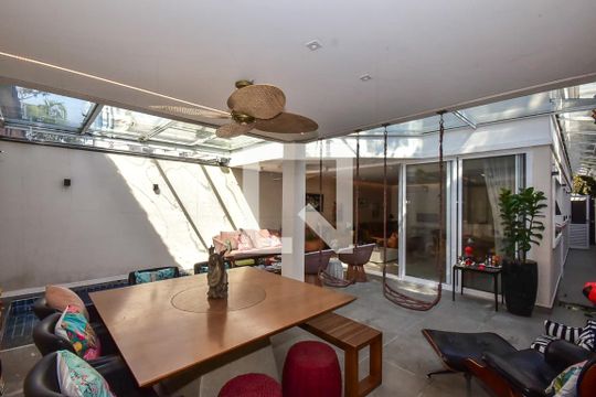 Espaço Gourmet de casa de condomínio à venda com 4 quartos, 300m² em Jardim Panorama, São Paulo