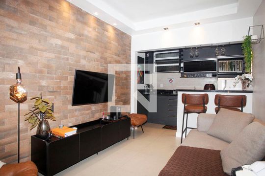 Studio - Sala de kitnet/studio para alugar com 1 quarto, 30m² em Centro Histórico, Porto Alegre