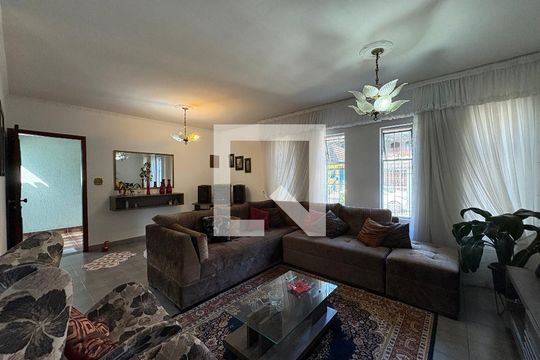 Sala de casa à venda com 3 quartos, 378m² em Vila Lucinda, Santo André
