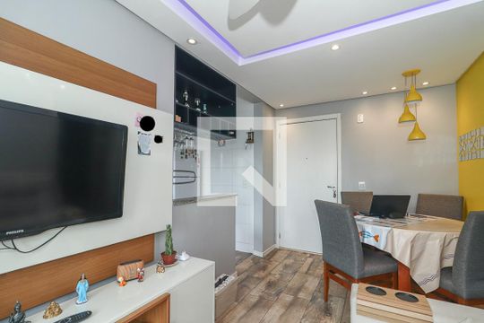Sala de apartamento à venda com 2 quartos, 51m² em Rubem Berta, Porto Alegre