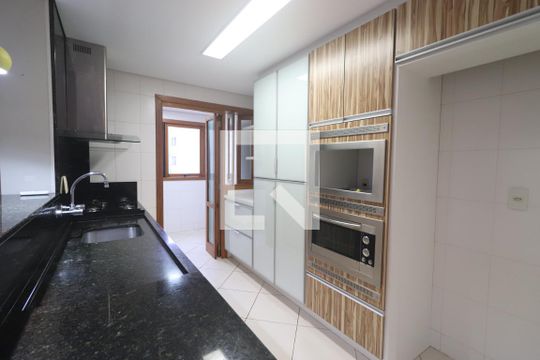 Cozinha e Área de Serviço de apartamento à venda com 2 quartos, 80m² em Centro, Novo Hamburgo