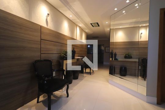 Hall de entrada de apartamento à venda com 2 quartos, 80m² em Centro, Novo Hamburgo